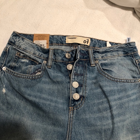 Mom jeans 🌞 NWT - Picture 2 of 2